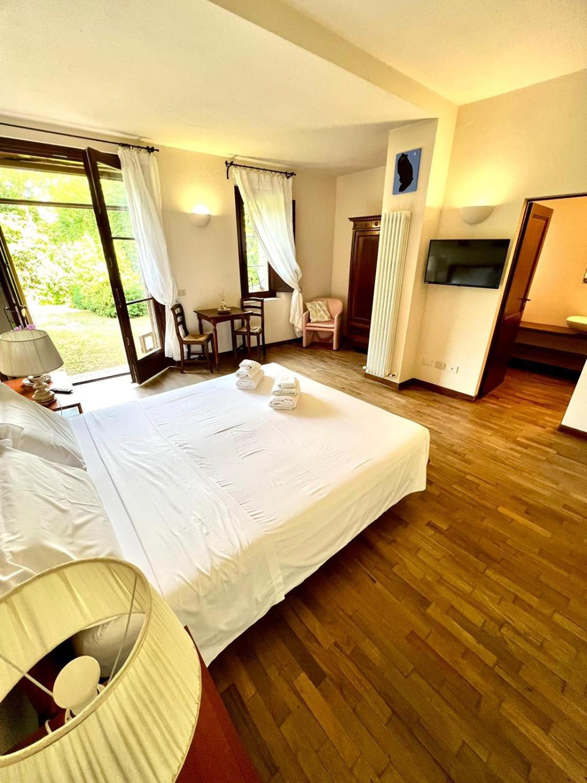Lodole Bed and breakfast 2*