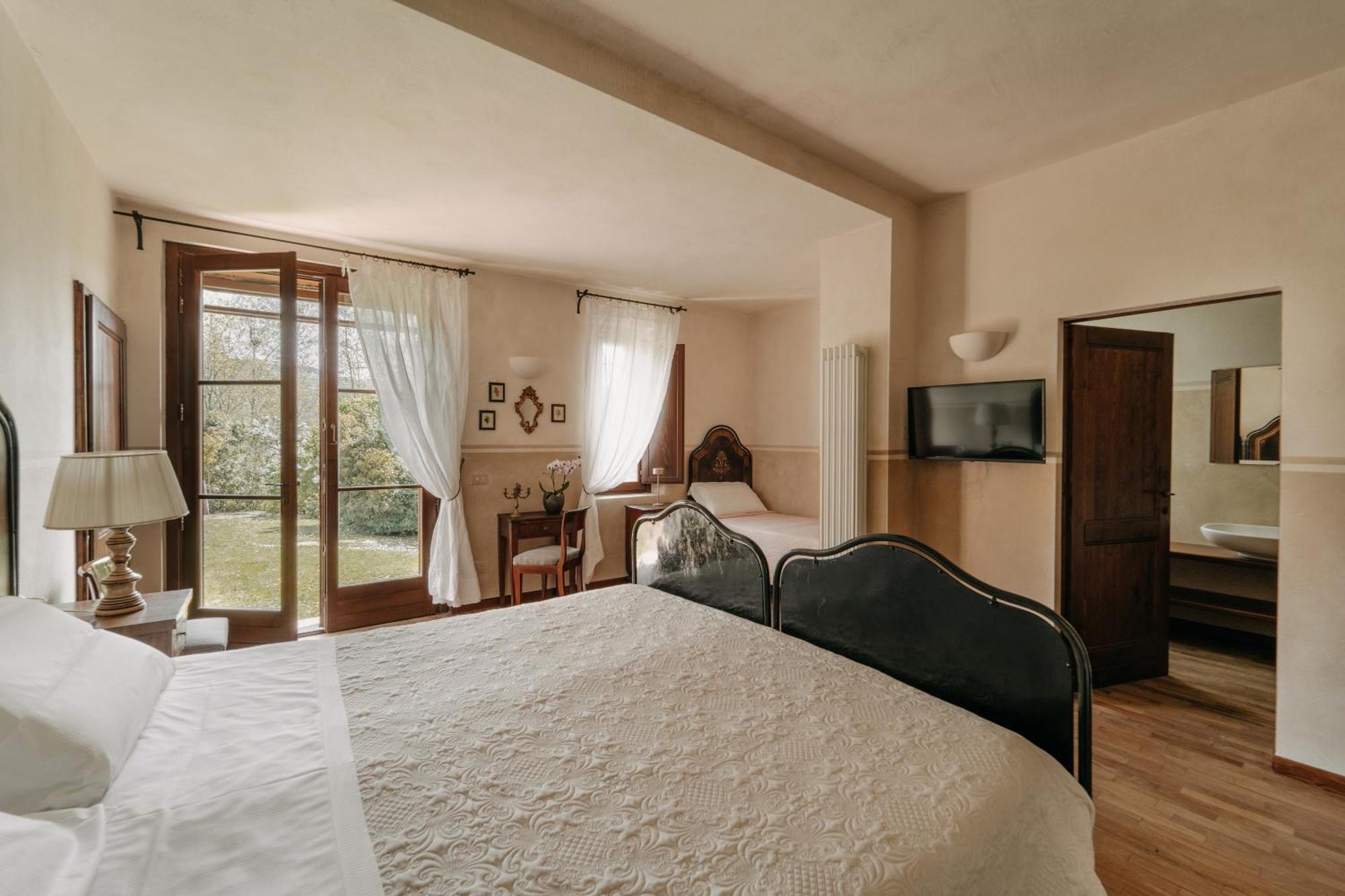 Bed and breakfast Lodole 2*